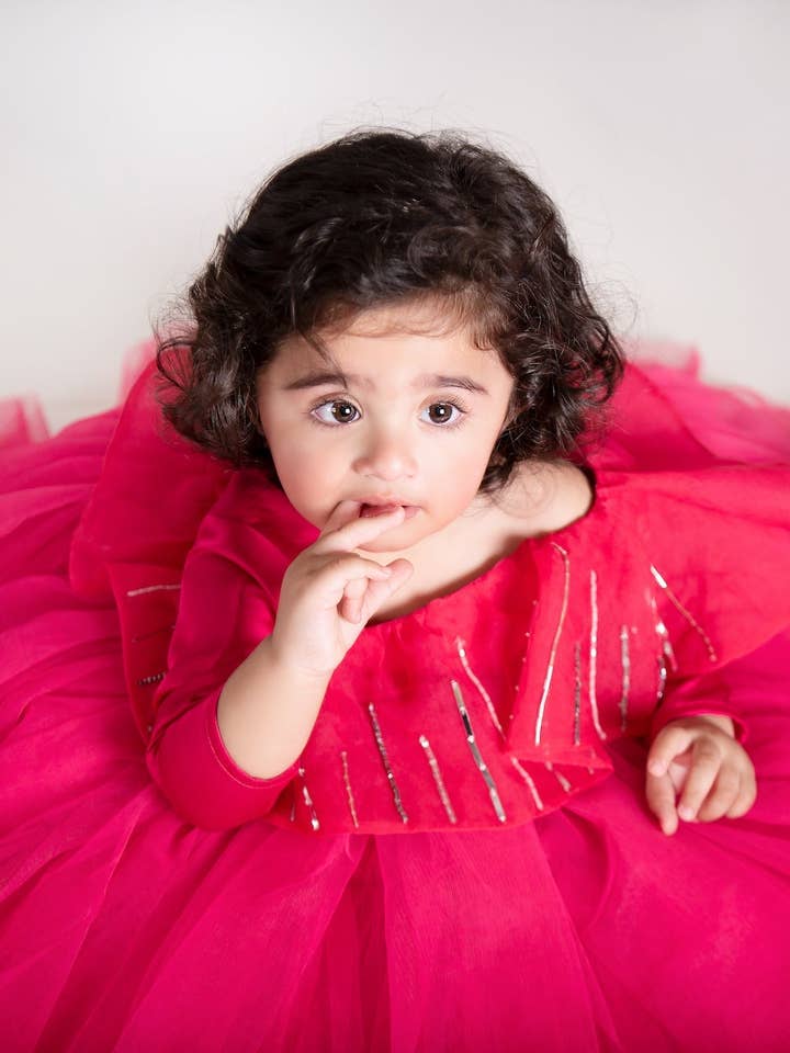 Fuchsia pour la vente par Zeezou by zeeshan nasir