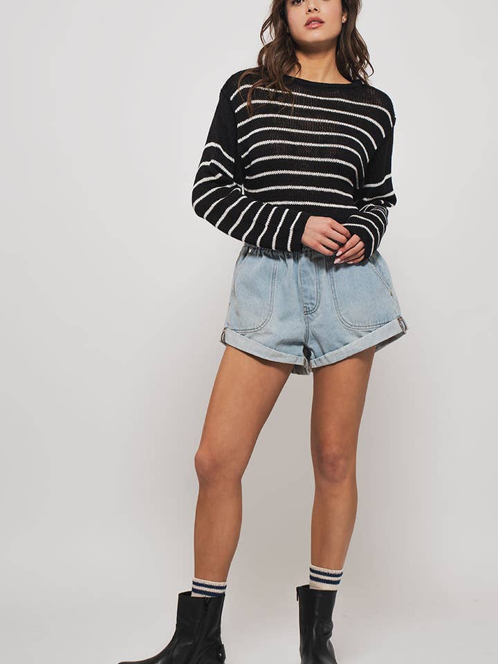 Urban Daizy - Wholesale Shorts - Women's - Spring Elastic Waist Cuffed Print Shorts33