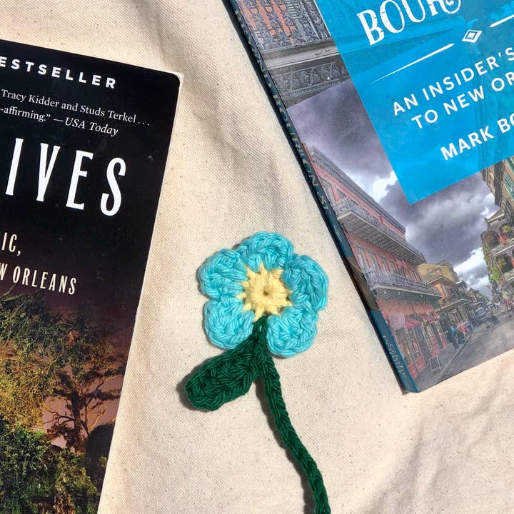 The Savage Hand - Wholesale Bookmark - Flower Crochet Bookmark