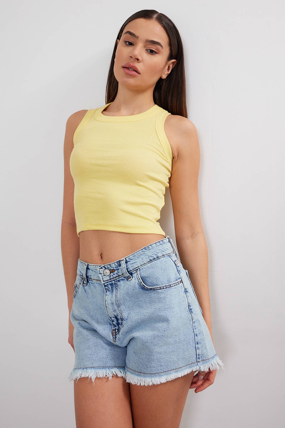 VAV NEW YORK - Wholesale Tank Top - Women's - Women's Crew Neck Tank Top Cropped Cotton Ribbed Tank Top6