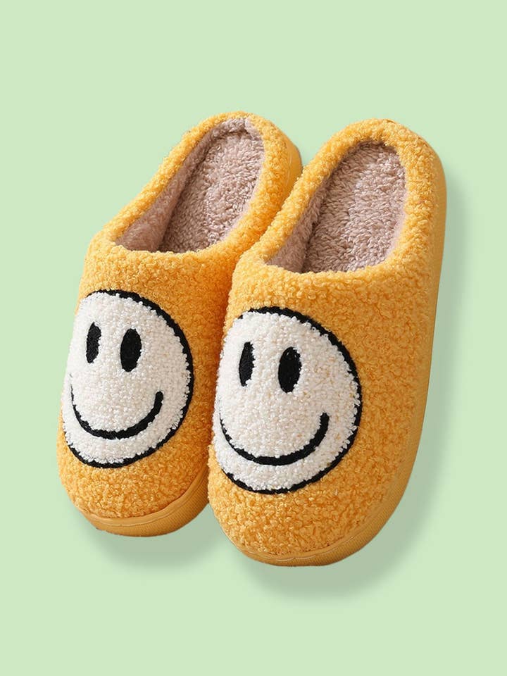 DOUBLJU - Wholesale Slippers - Unisex - Smiley Face Unisex Cotton Slippers for Fall,Winter
11