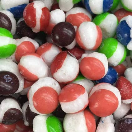 CARLA'S FREEZE DRIED TREATS LLC. - Wholesale Boiled sweets - Freeze Dried Berry Puffs2