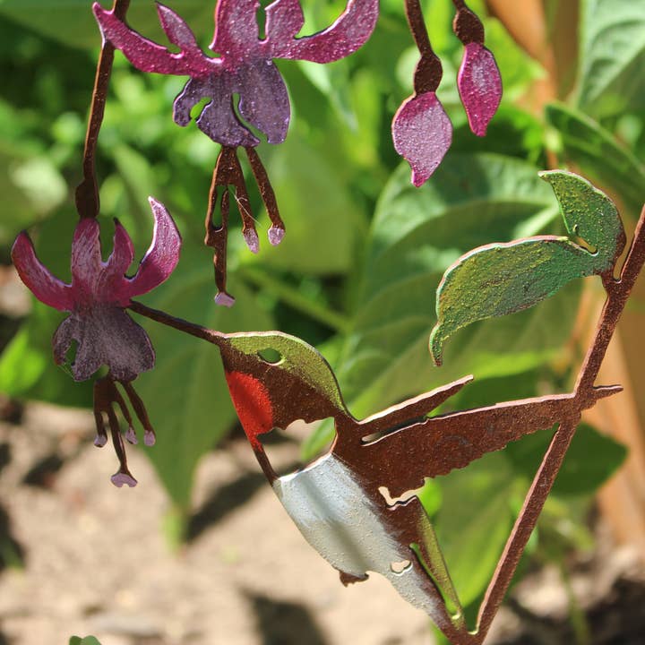 Elegant Garden Design - Wholesale Garden/Lawn Stake - Hummingbird on Fuchsia Pick -Painted4