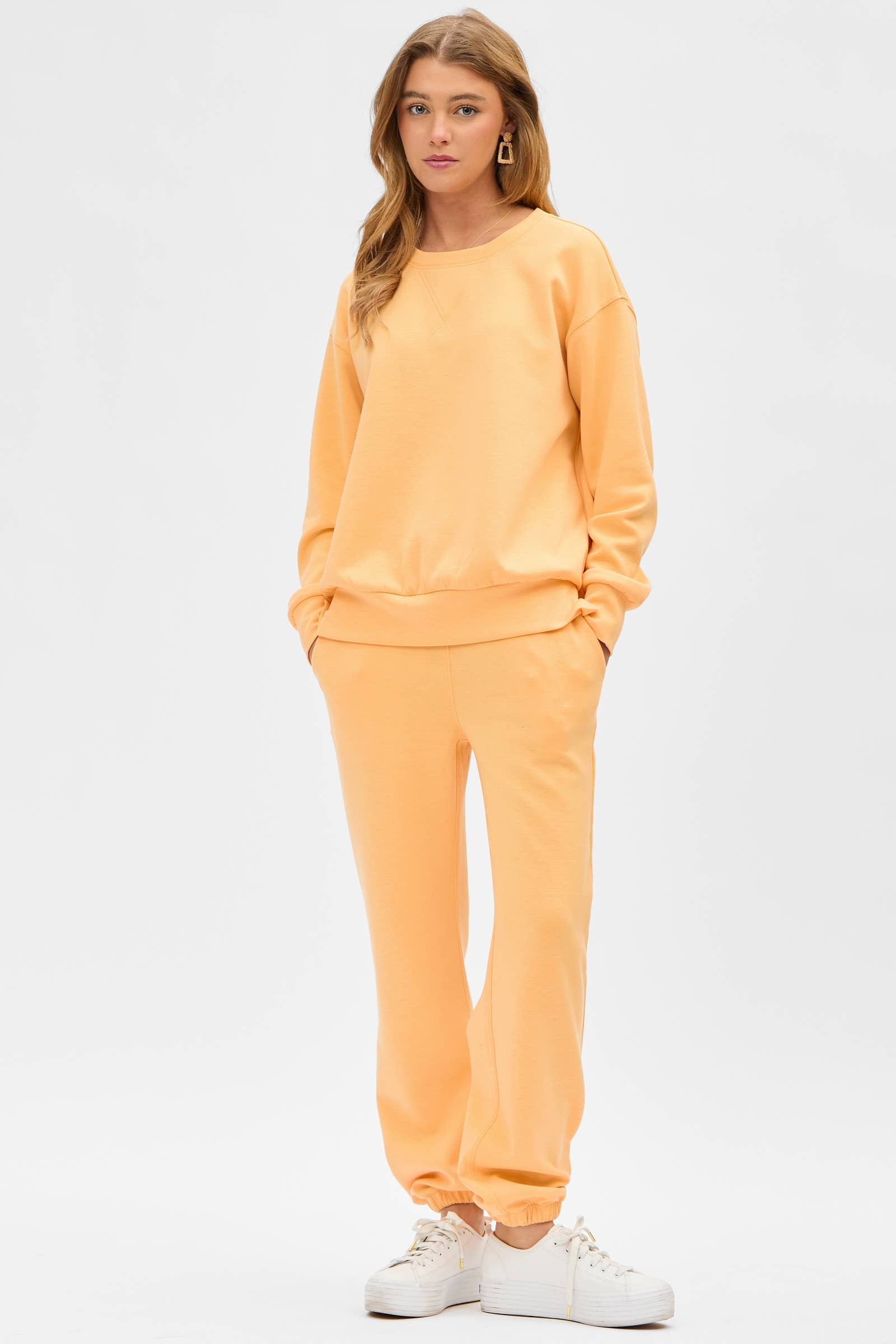 Dear Scarlett - Wholesale Lounge Set - Women's - Crew Neck Pullover + Jogger Set TRVSET-MALIBU1