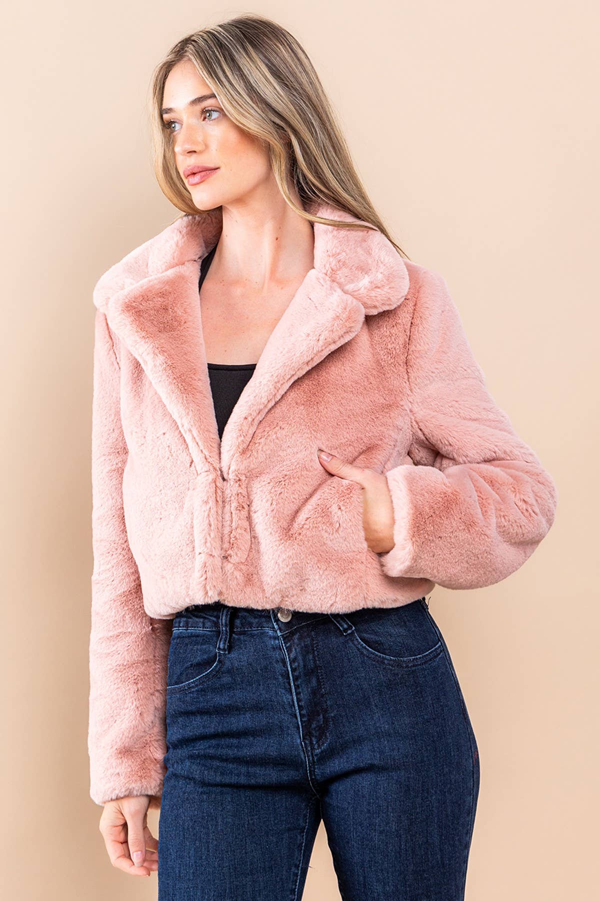 WISTERIA LANE – Blusão - Mulher por atacado – Jaqueta Cropped em Pelúcia Ultramacia Verde Limão 63745