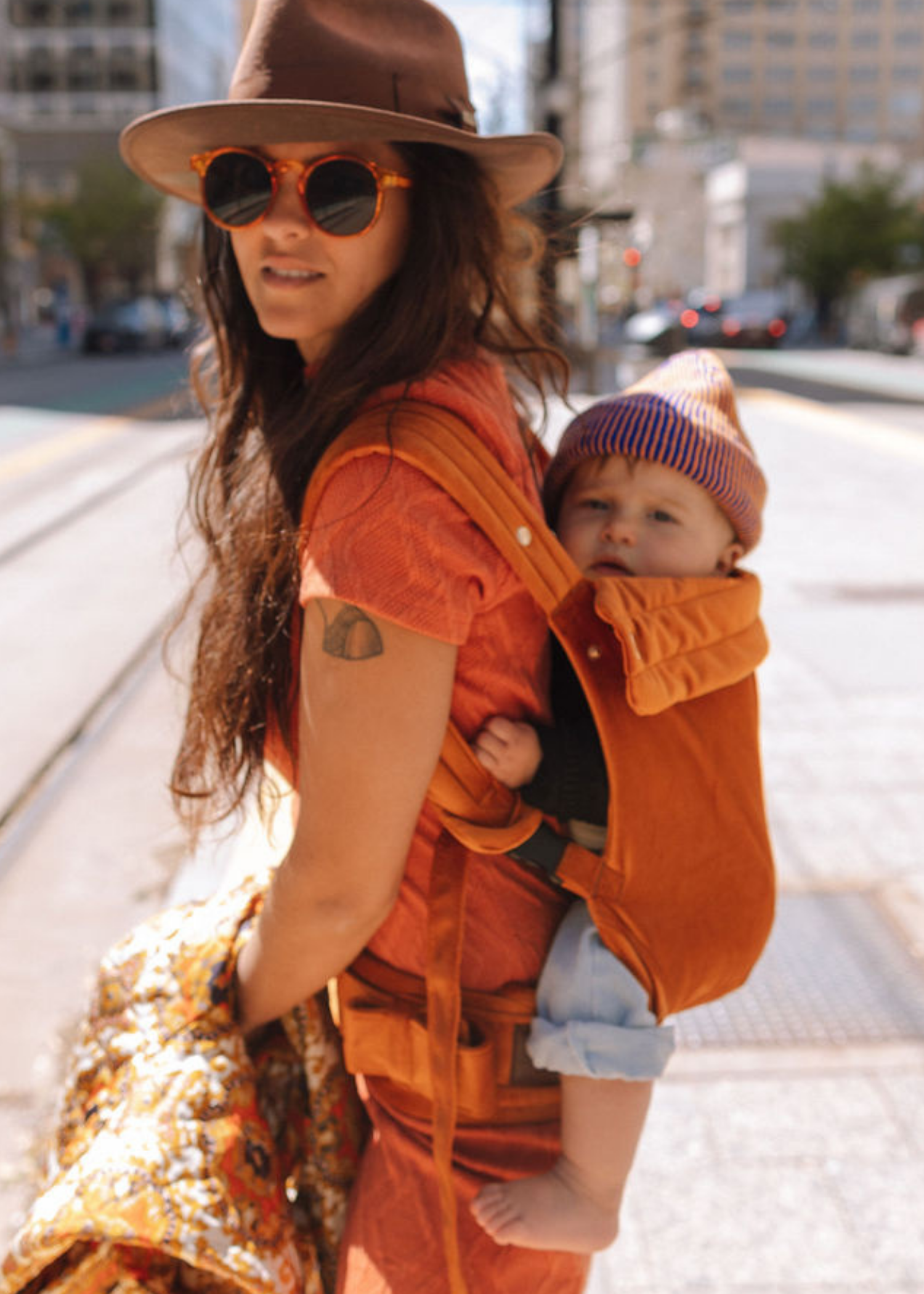 Monmar - Wholesale Baby Carrier - Rust Velvet Baby Carrier7