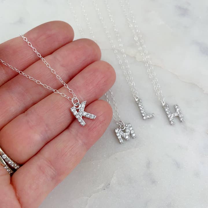 Sølv indledende halskæde, indledende smykker, brev halskæde for engroshandel hos Laalee Jewelry