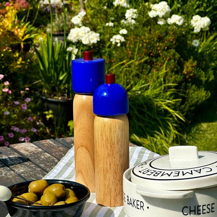 MÆGEN - Wholesale Salt & Pepper Shaker Set - Salt & Pepper Grinder - Navy & Red