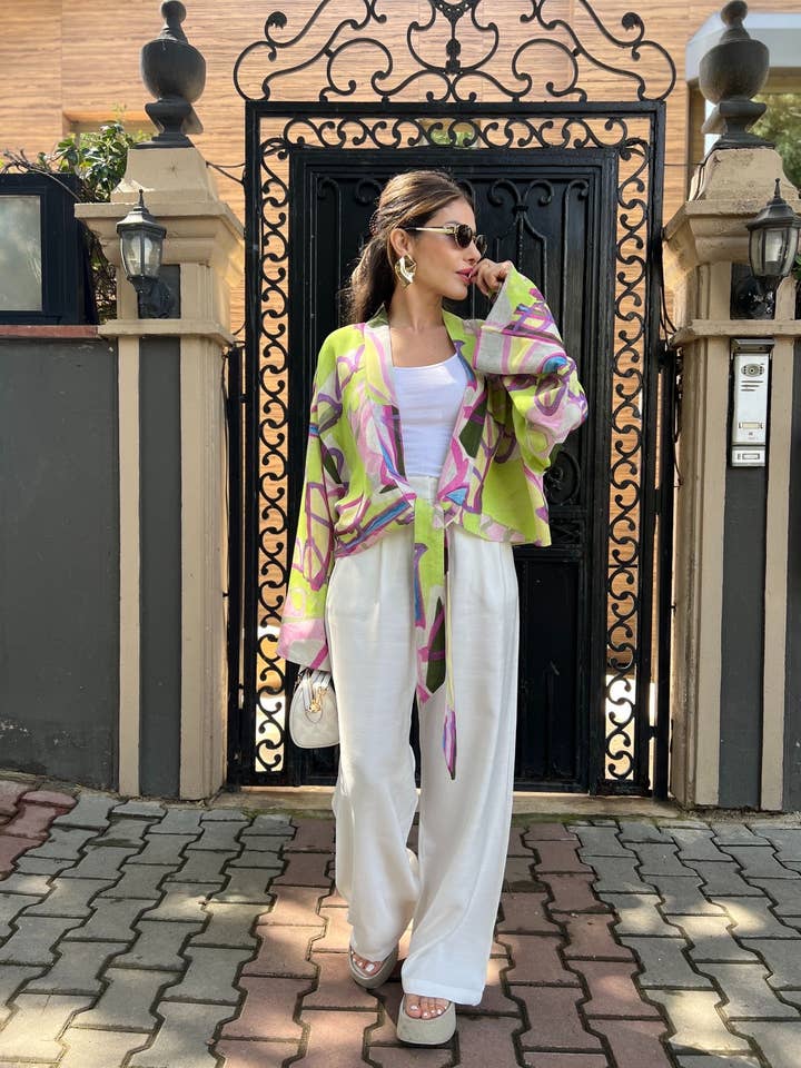 Casaco Kimono SANDIRA estampado e leve por atacado de MAXMILA PARIS