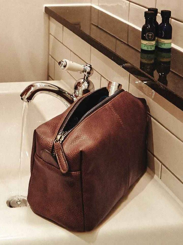 Quadra - NuHide® Wash Bag for wholesale by Pierre Francis