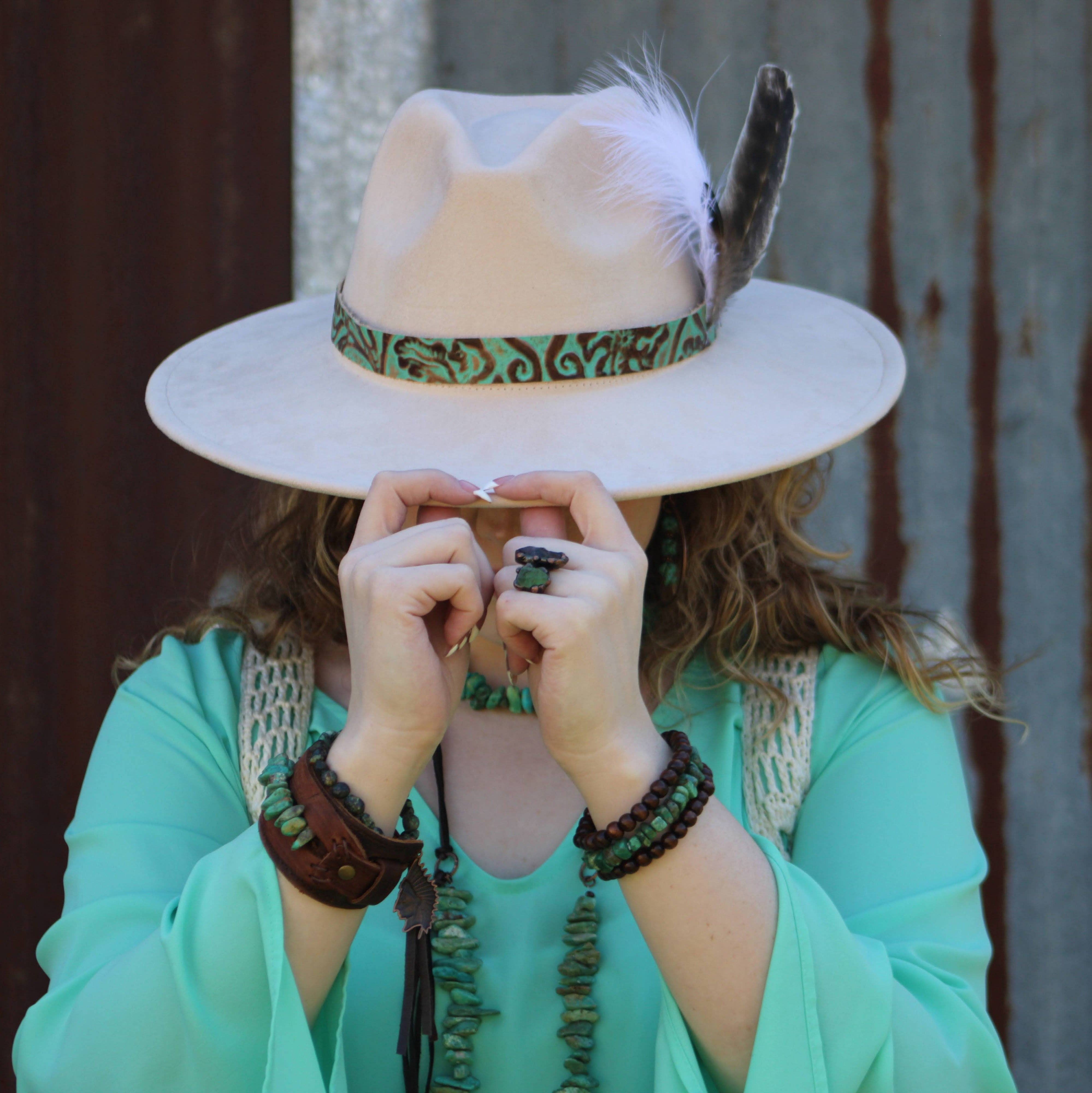 The Jewelry Junkie - Wholesale Beaded Bracelet - **Natural Turquoise Stretch Bracelet w/ Indian Charm 809u4