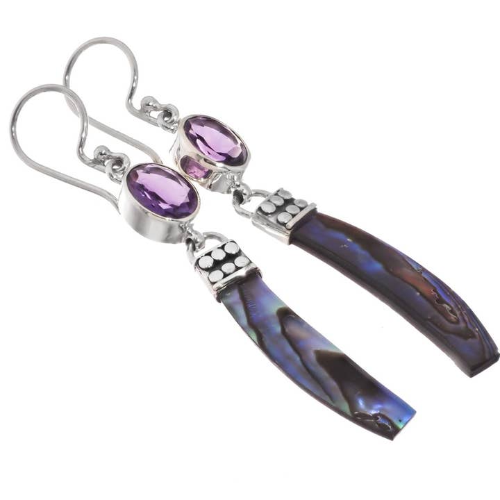 Boucles d'oreilles pendantes en argent 925 avec améthyste violette et coquille d'ormeau paua de Nouvelle-Zélande, 4,8 cm. pour la vente par FifiRose