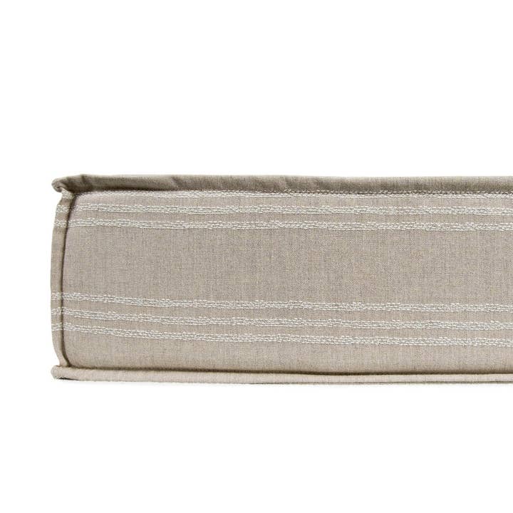 Chaise longue orthopédique pour animal de compagnie en lin en laisse pour la vente par The Houndry