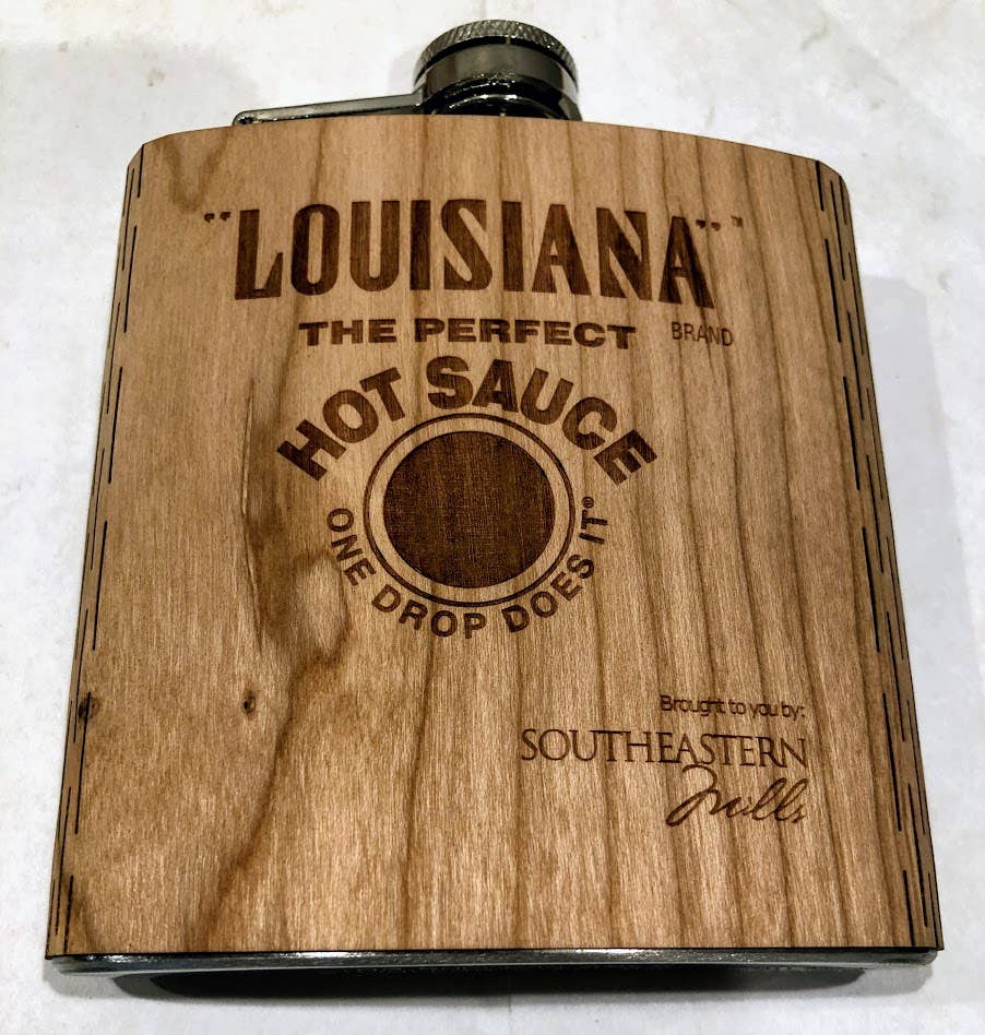 WUDN Handcrafted - Wholesale Flask - CUSTOM Wooden 6 oz Hip Flask, Laser-engraved with your logo7
