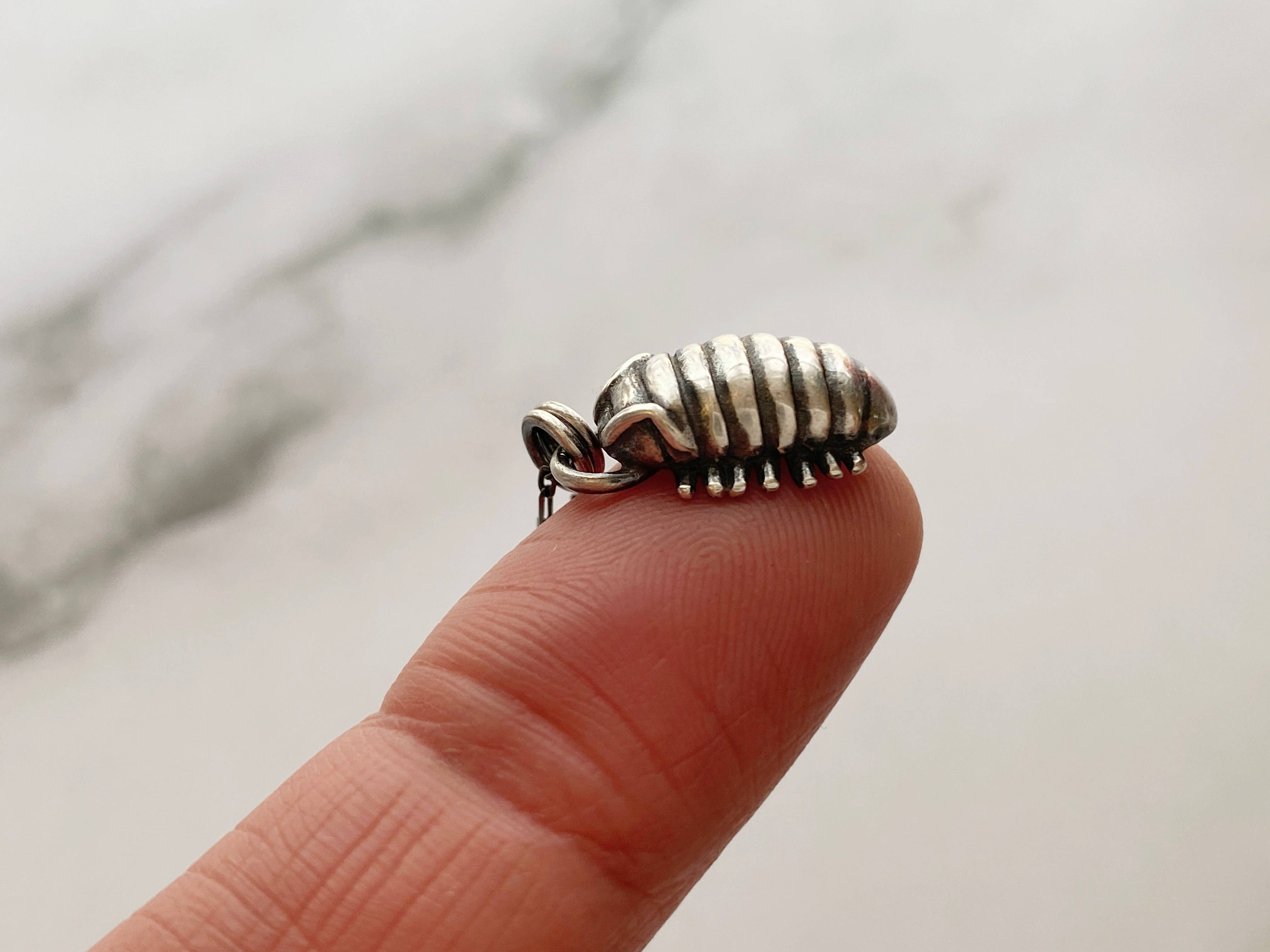 Blue Dot Jewelry - Wholesale Pendant/Charm Necklace - Silver Roly Poly Necklace3