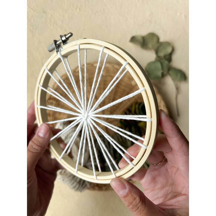 Euca Design - Wholesale DIY Craft Kit - Beginner Round Weaving Kit