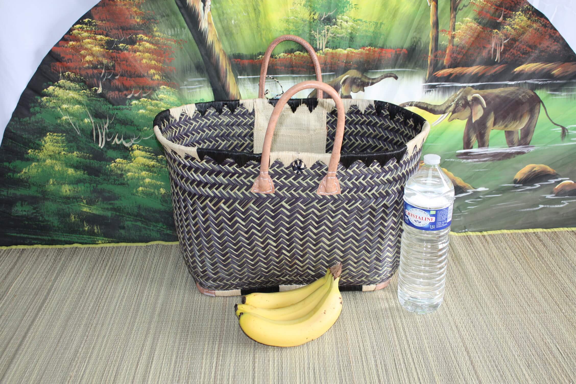 Boutique Huléti - Wholesale Beach Bag - Shopping tote bag - MADAGASCAR BASKET - Black & Natural - Black & Natural - Hand Braided - 3 sizes to choose from - market beach wicker straw2