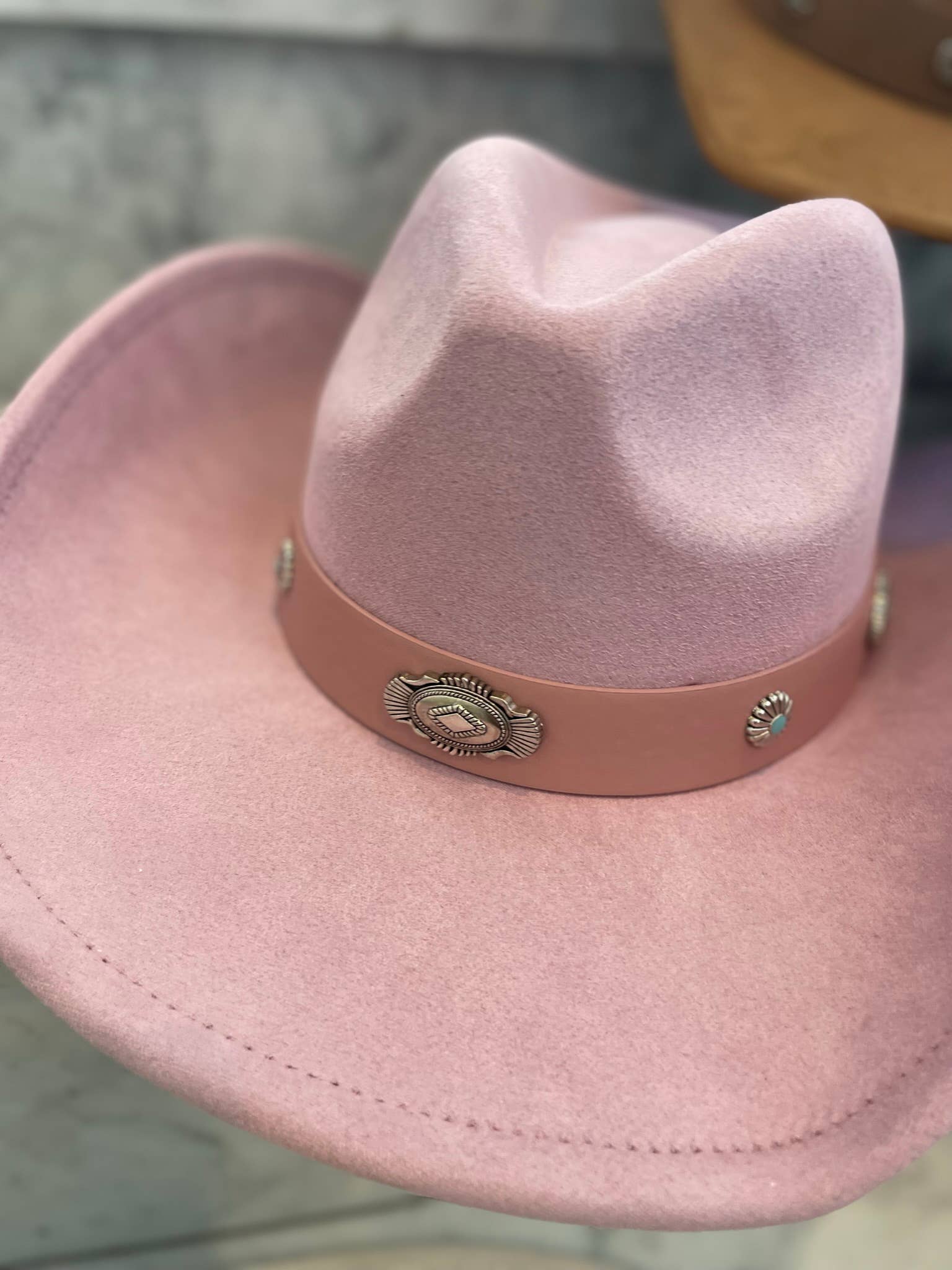 Love and Thyme – wholesale Cowboy Hat – Women’s – Western Disc Ribbon Strap Cowboy Hat8