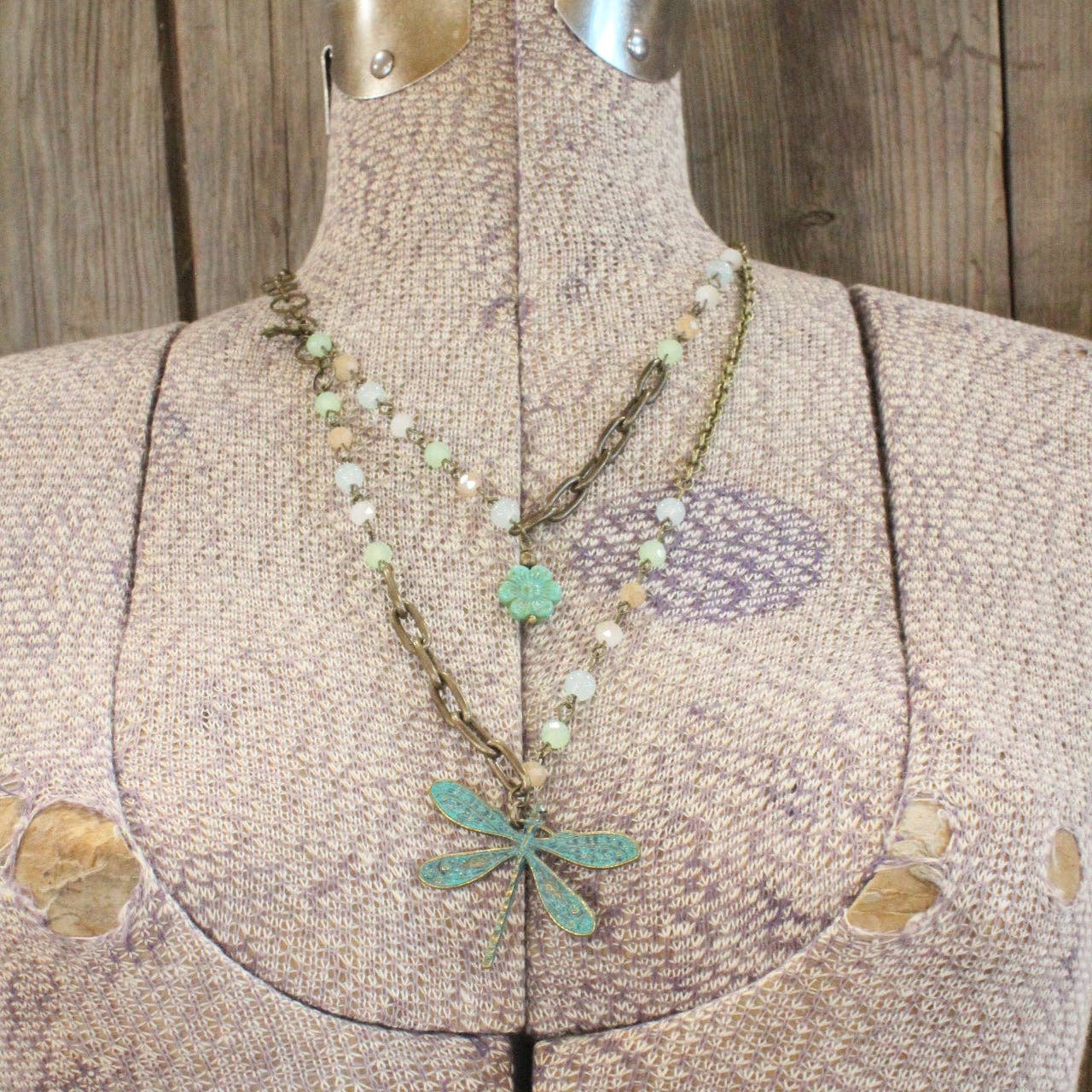 The Primitive Peddler, Inc. - Vente Colliers à pendentif - Collier Libellule en Perles de Verre Fleur Sauvage Picasso5