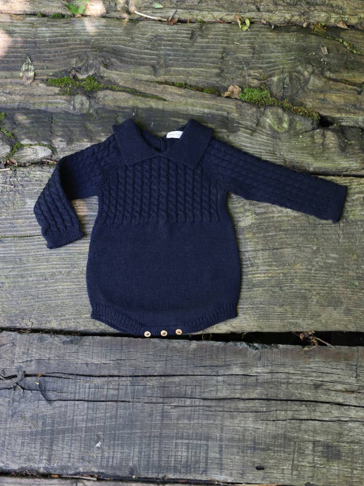 Wedoble: sustainable children's fashion - Wholesale Overalls - Baby - Cable shortie knitted in wool | THIS IS WINTER LOVE3