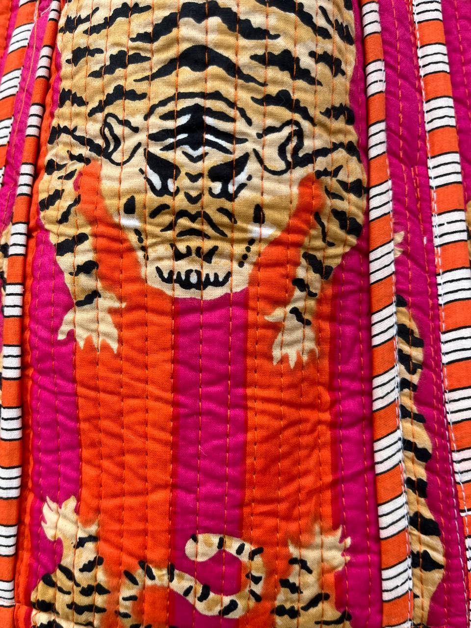 bhavnas boutique - Wholesale Shoulder bag – women's - Market Bag Women Shopping Bag Tiger Print Cotton Quilted Bag2