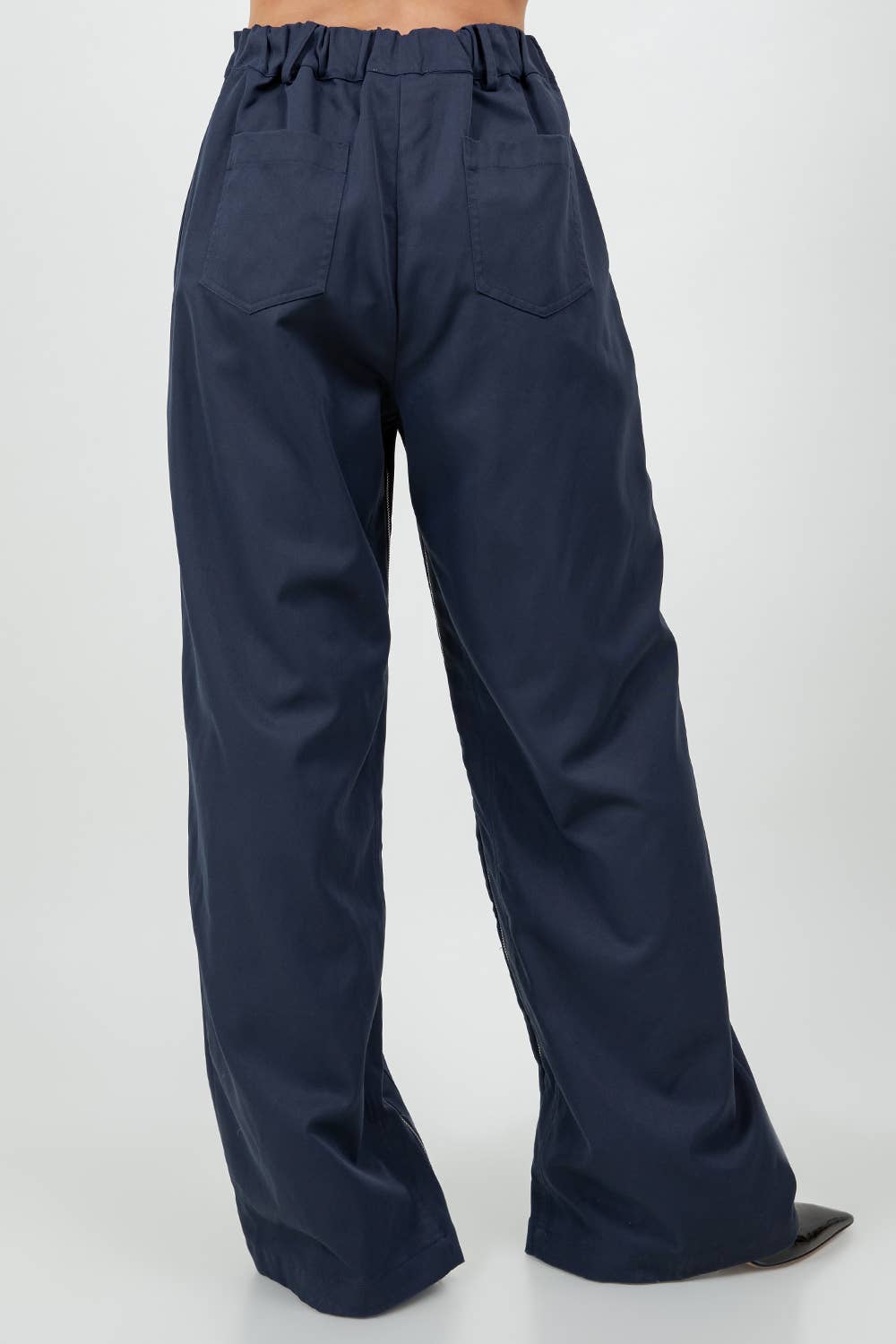Navy PANTALON DÉTAILLÉ AVEC FERMETURE ÉCLAIR À L'ENTREJAMBE UTILITAIRE - MARINE en vente sur Faire3