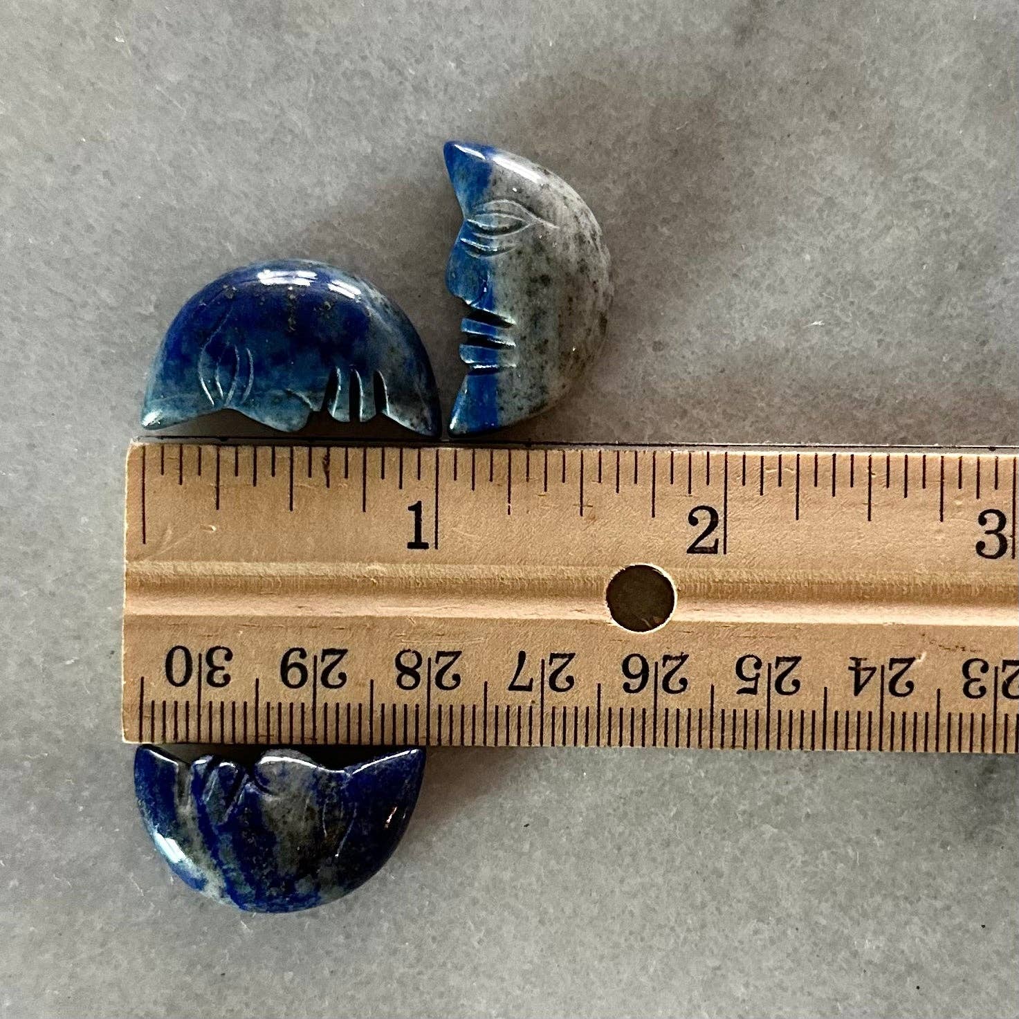 Pebble House - Wholesale Spiritual Stone/Crystal - Lapis Lazuli Moon Face (Crystals & Stones)1