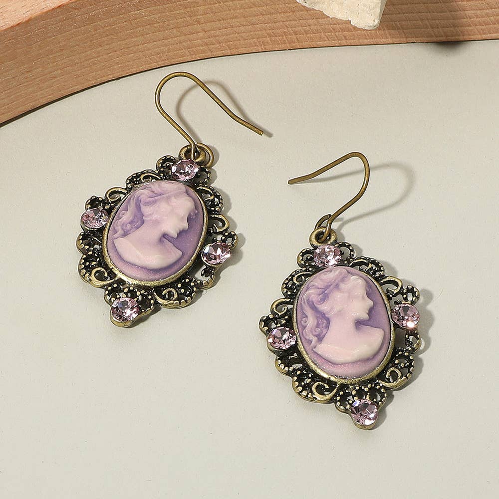 Sensibling Corp. - Venta al por mayor Pendientes colgantes - Pendientes colgantes vintage con camafeo y acento de cristal3