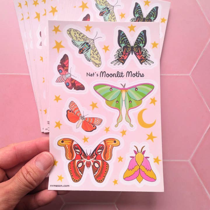 Hoja de pegatinas - Polillas iluminadas por la luna para venta al por mayor de Natalie V. Mason