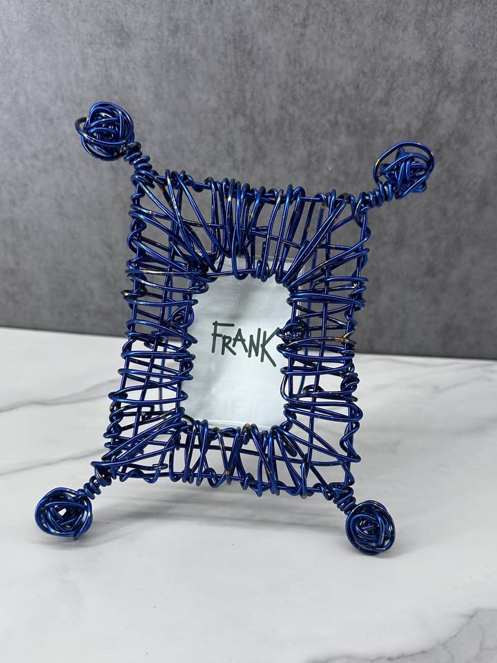 ”Extra” trådfotoram (2 ”x3" fönster) Blå/Guld för wholesale av Frank Steil San Francisco