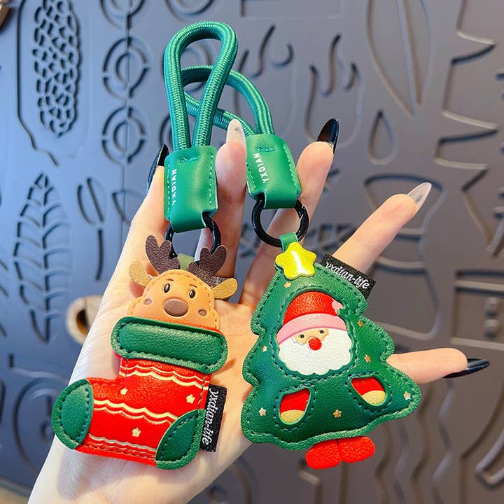 MKS America - Wholesale Keychain - Women's - Merry Christmas Leather Christmas Tree Keychain2