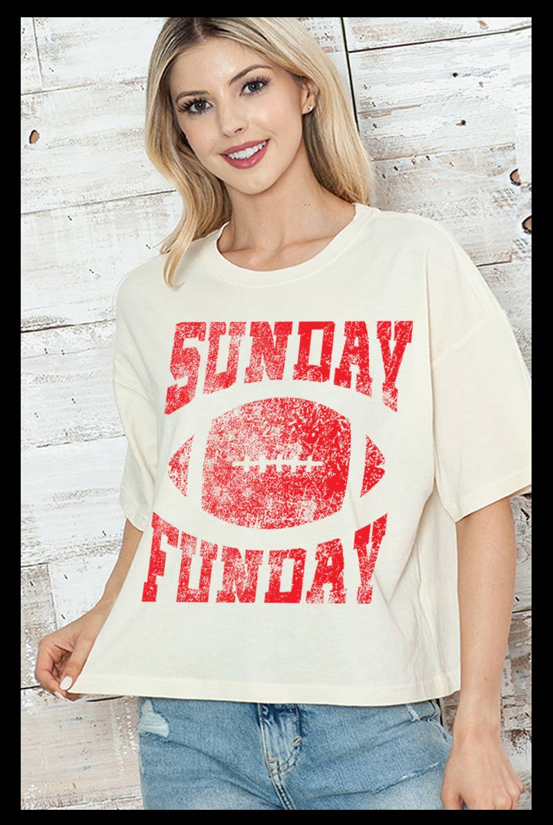 2&moon – wholesale Screen printed t-shirt – Women′s – Sunday Funday Football Graphic Crop Tee 5