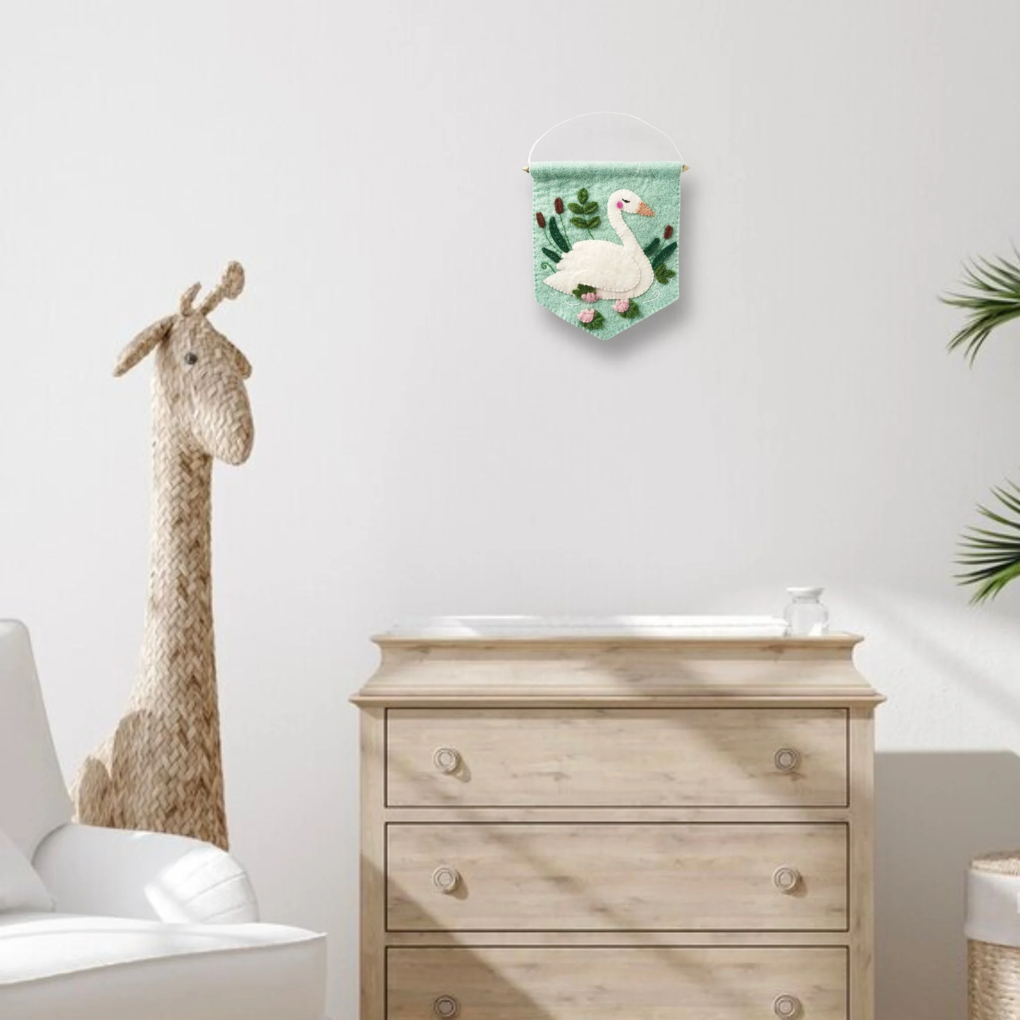 Global Goods Partners – Engroshandel Banner - Børn og baby – Filt Swan Banner Flag3