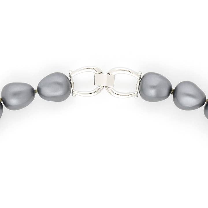 ZENZII Jewelry - Wholesale Beaded/pearl necklace - Classically Chic Pearl Strand Necklace4