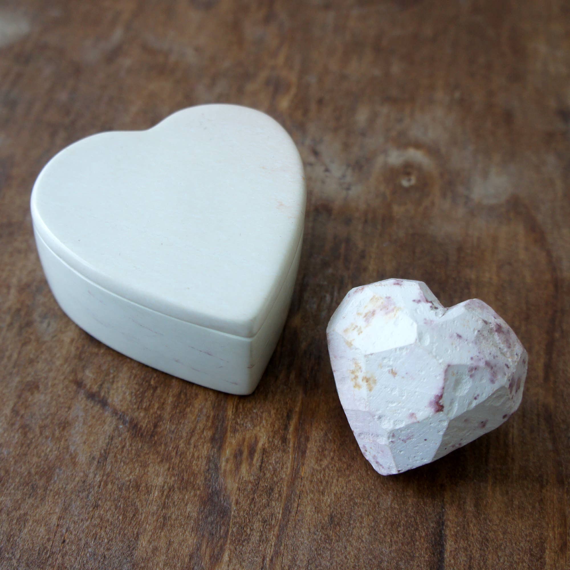 Venture Imports LLC - Wholesale Decorative Box - Heart Box, Natural Stone6