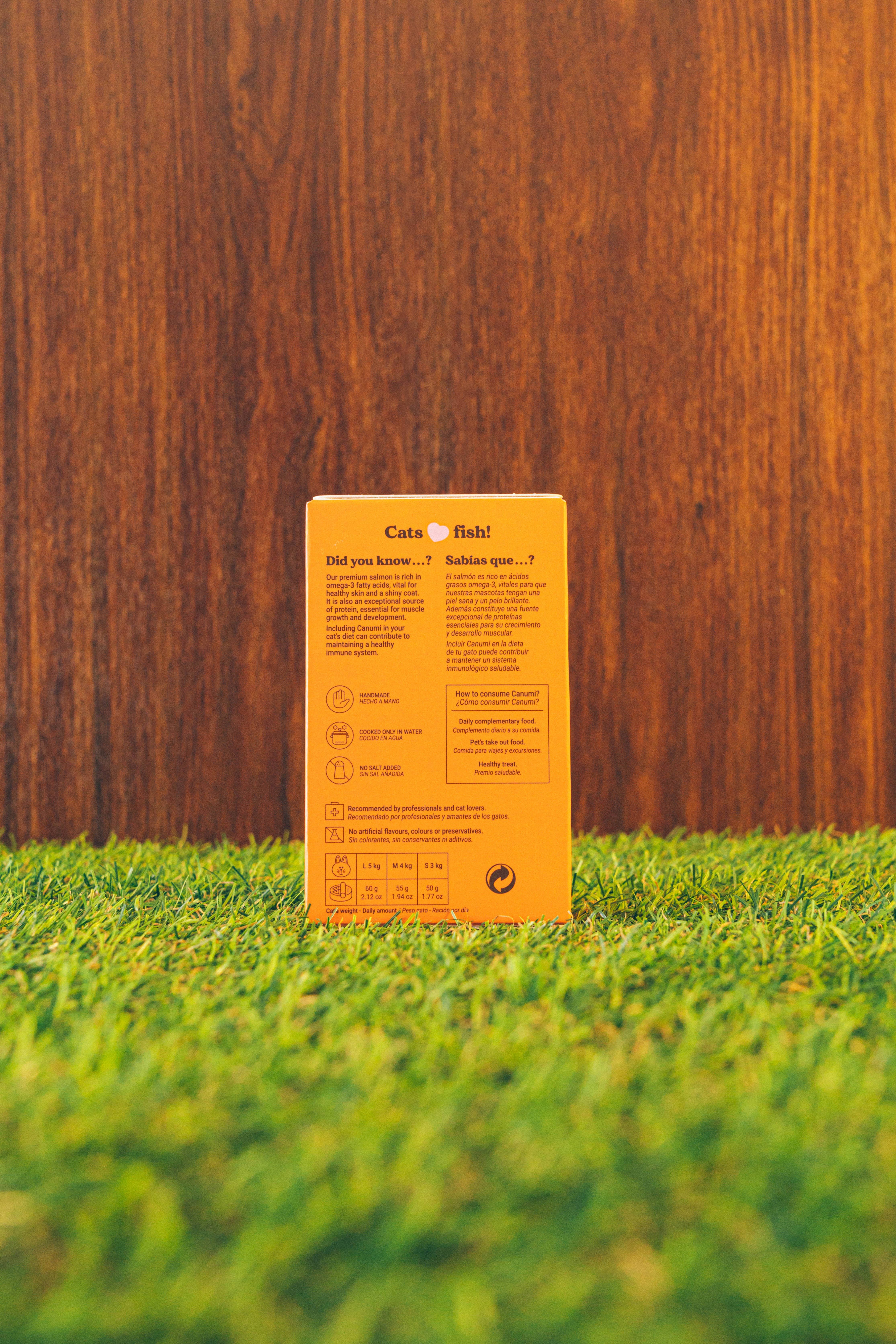 Canumi – wholesale Pet food – Dog – Natural salmon Cats1