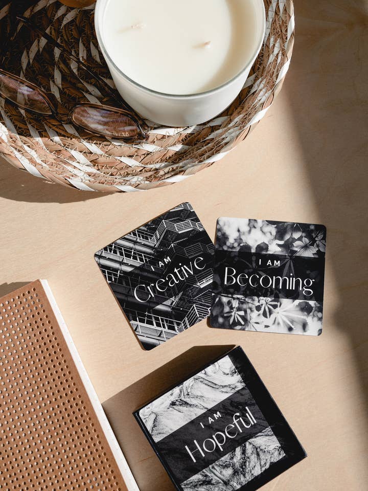 Baraja de afirmación en blanco y negro para venta al por mayor de The Love Within Us