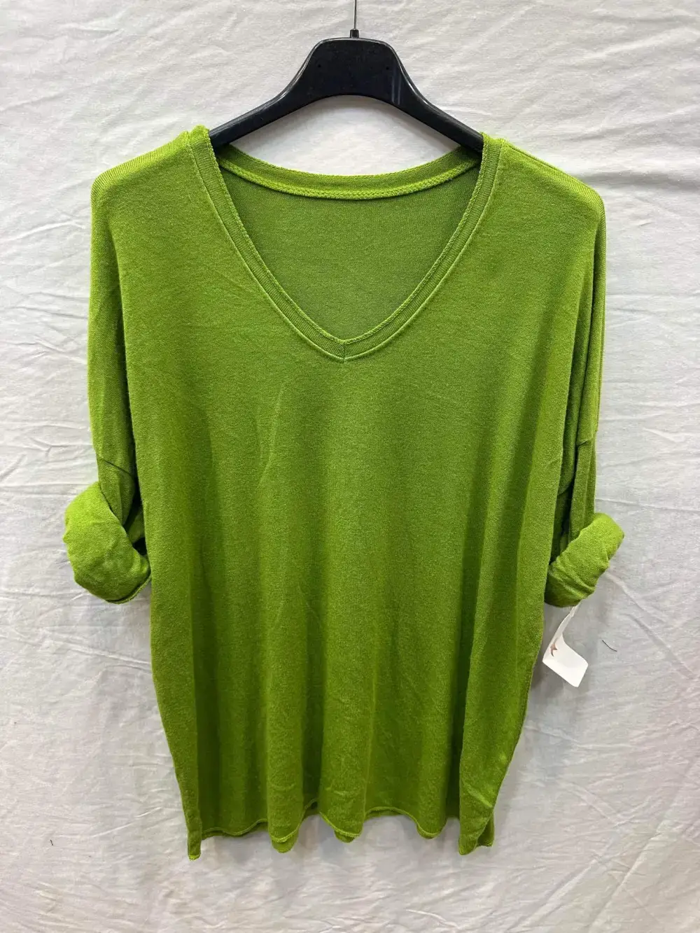 Mimi & Gogo – wholesale Pullovertröja - Dam – Grundläggande V-ringad topp @6337_PulVVFente4