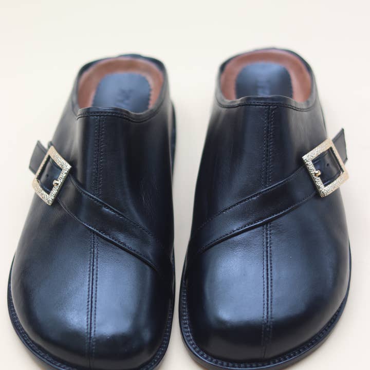 Crocs de Nyashii pour la vente par Nyashii