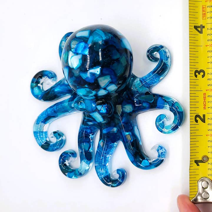 Slightly Askew Art - Wholesale Decorative Tabletop Object - Eco-Friendly Epoxy Resin Octopus with Crushed Sea Shells2