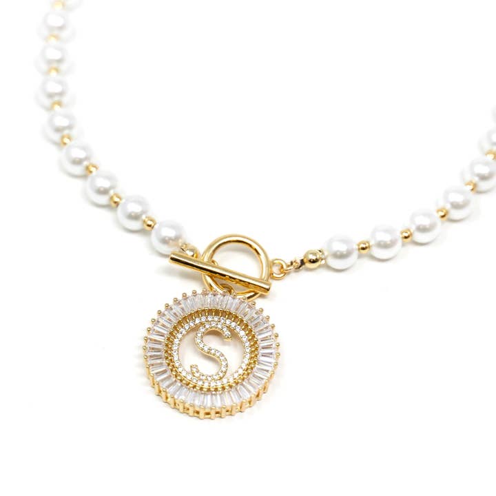 The Sis Kiss - Wholesale Pendant/Charm Necklace - Pearl Chain Radiant Initial Necklace