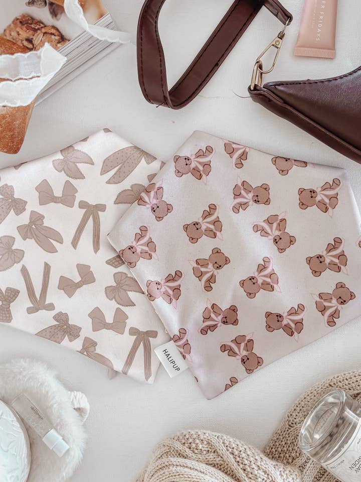 Bears & Bows Dog Bandana for wholesale by Halipup