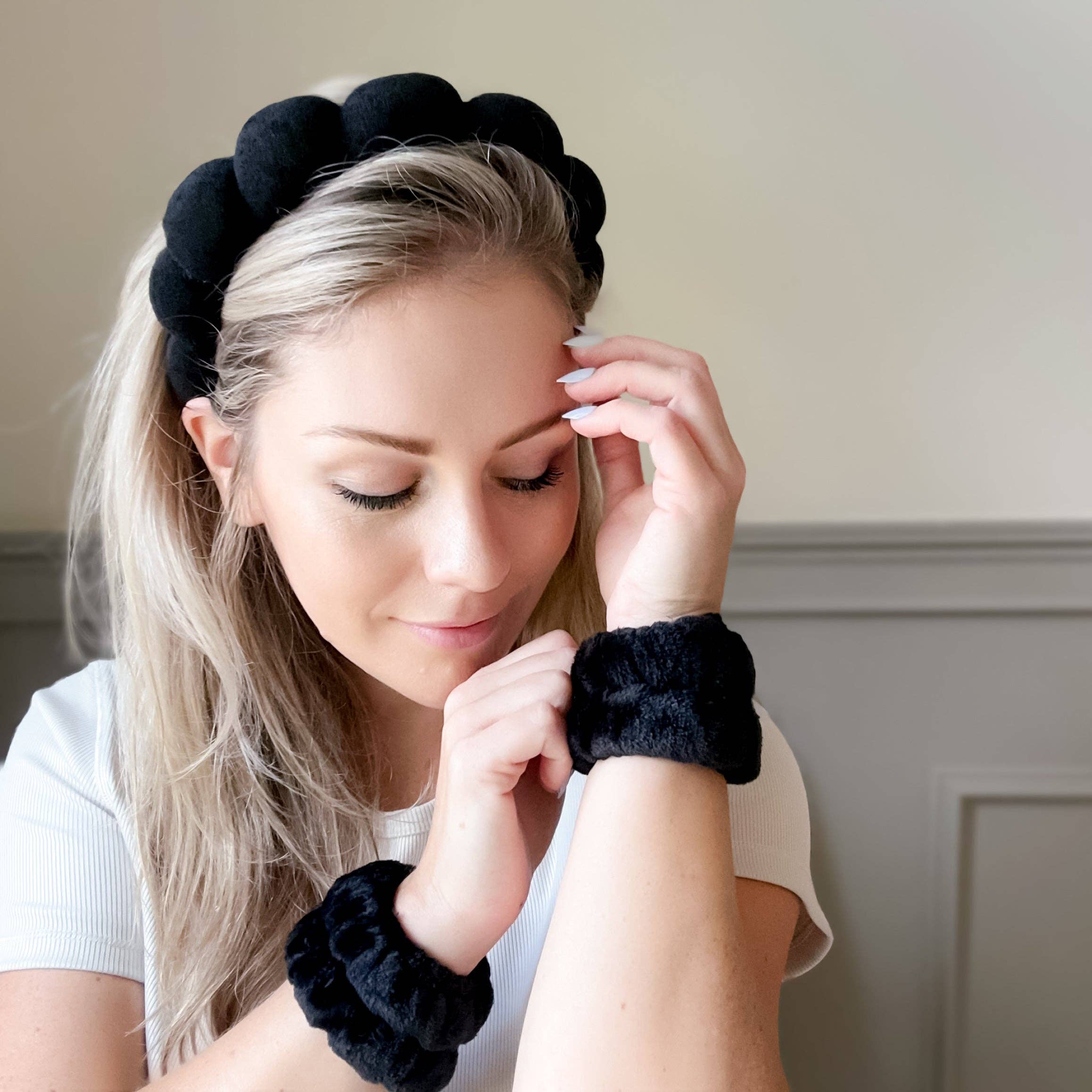 Sunrise Collective - Wholesale Spa Headband - Braided Headband & Wristband Facewash Set In Two Colors5
