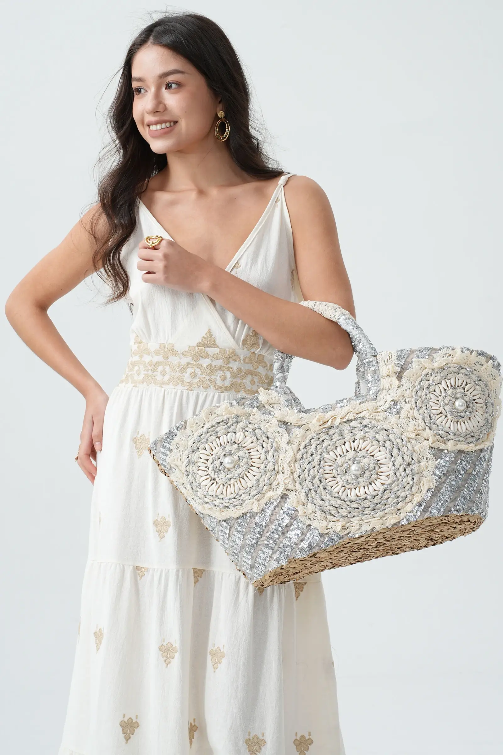 PHANIE MODE - Wholesale Beach Bag - Straw Basket with Sequins, Lace, Shells BA-153331