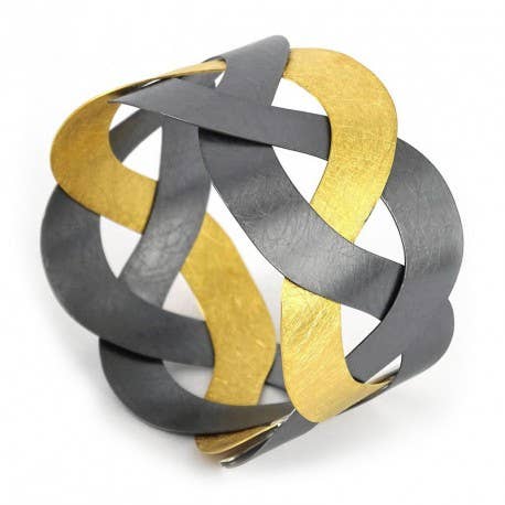 Bracelet en argent tressé Argent/Argent/Plaqué or oxydé pour la vente par Korczynski Design Jewellery