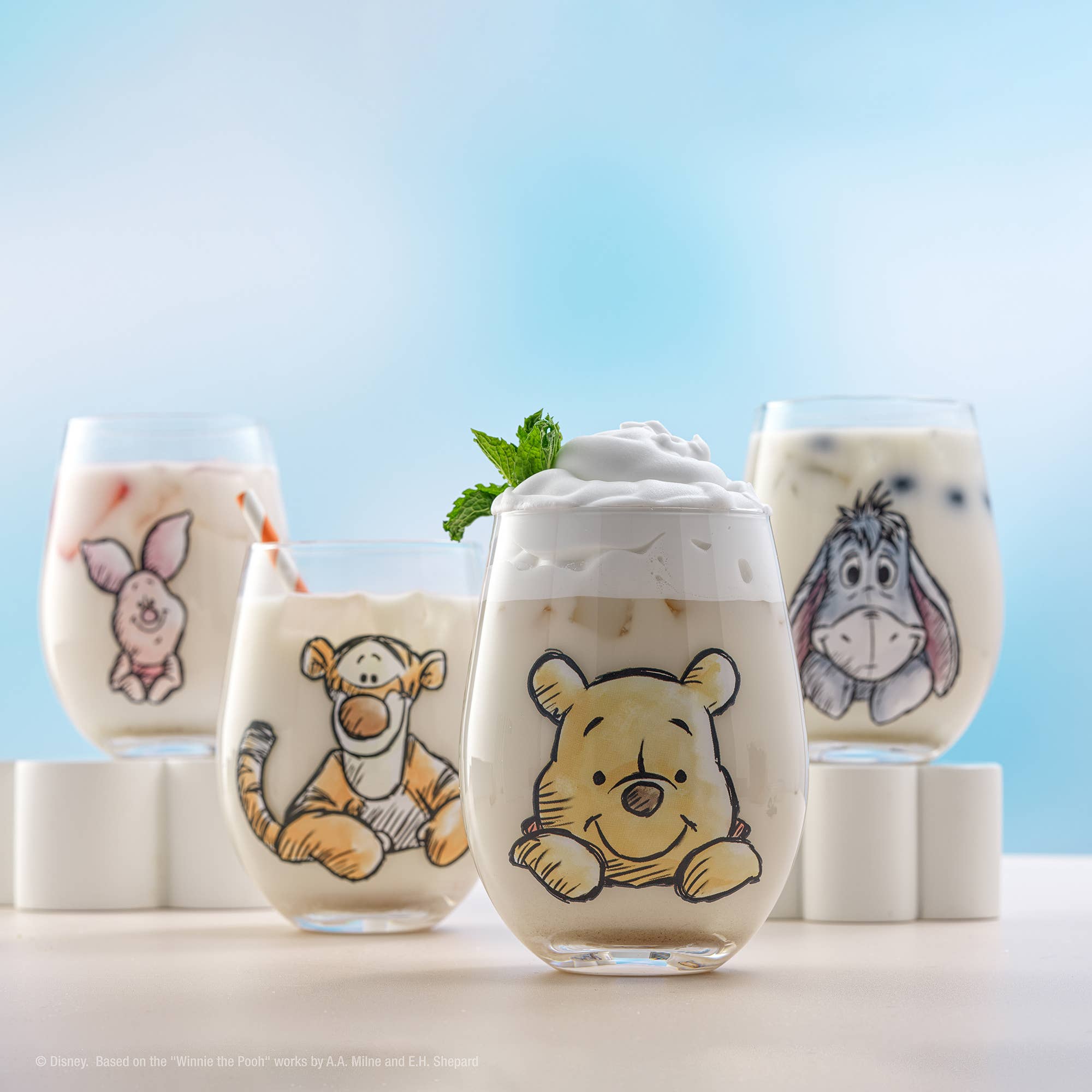 JoyJolt – wholesale Drinking glass/cup – Disney Winnie the Pooh Stemless Drinking Glasses2