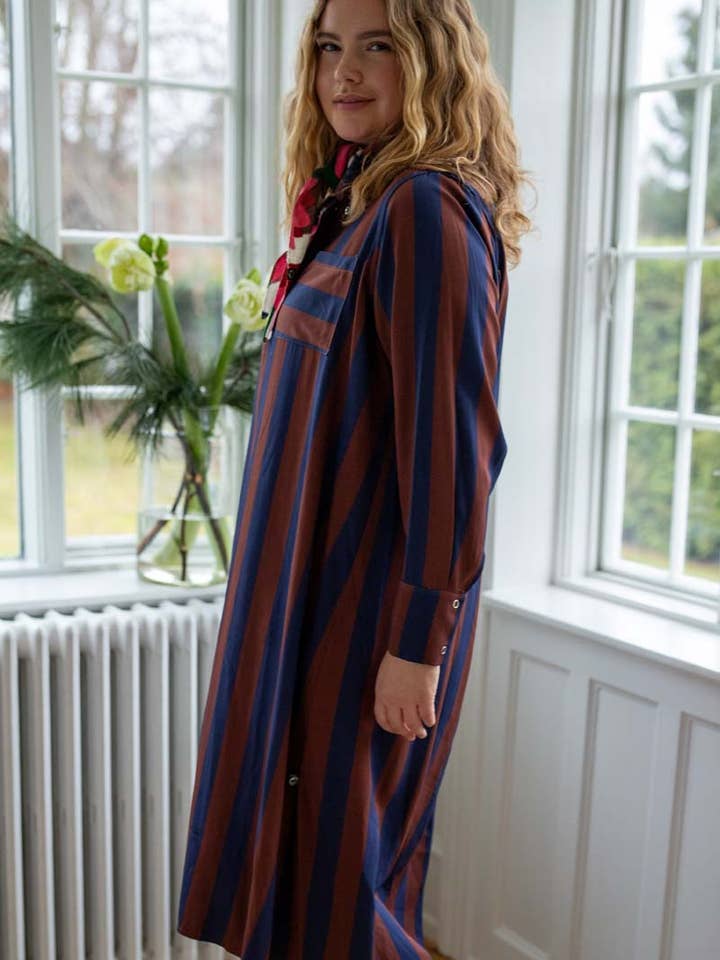 Danefae København - Wholesale Dress - Women's - Danefolk Sateen Twill Dress Dark Navy/Dark Merlot4