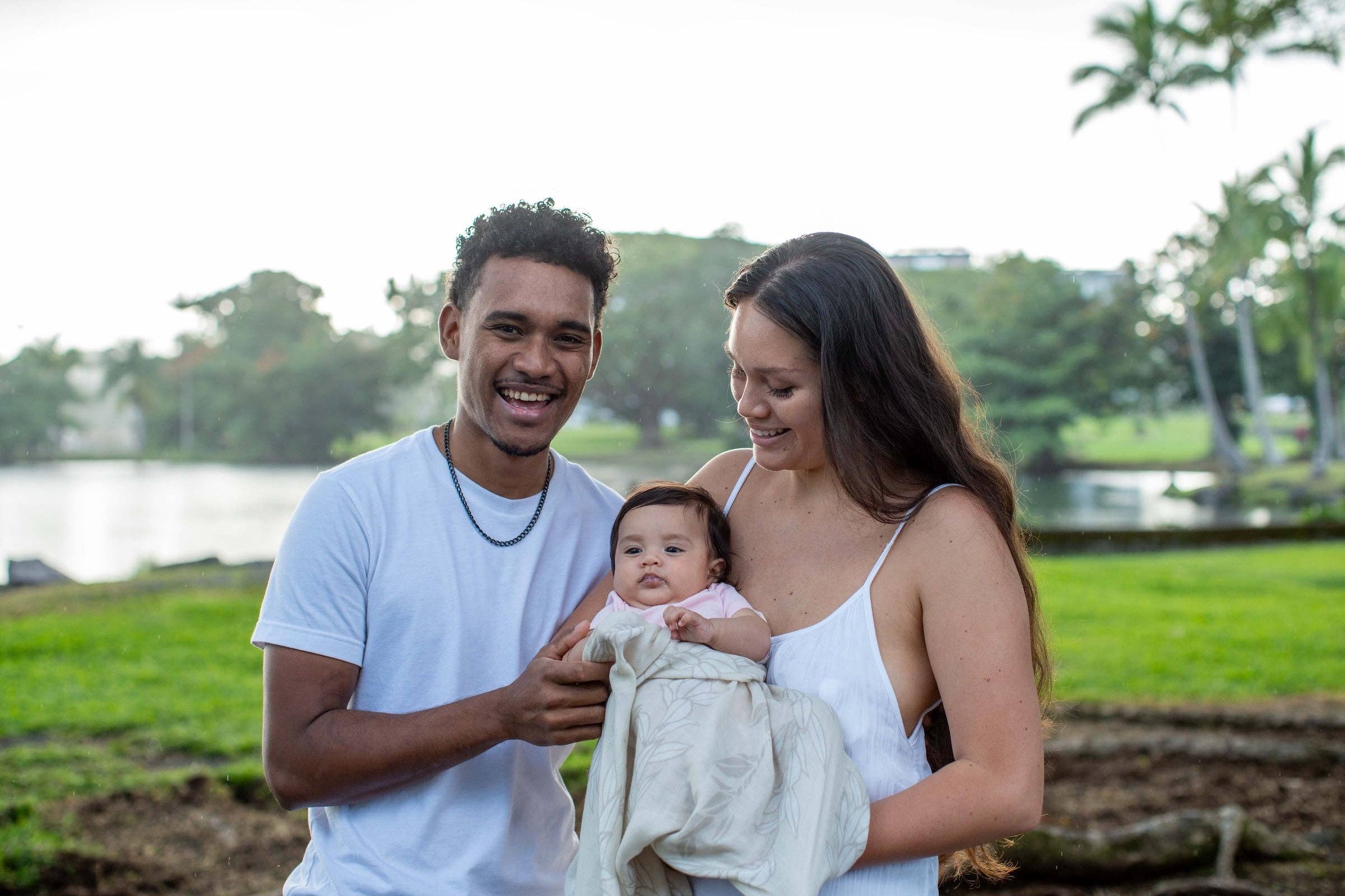 The Keiki Dept - Wholesale Swaddle - Baby - White Maile Strands Kapa Moe - Hawaiian Bamboo Swaddle5