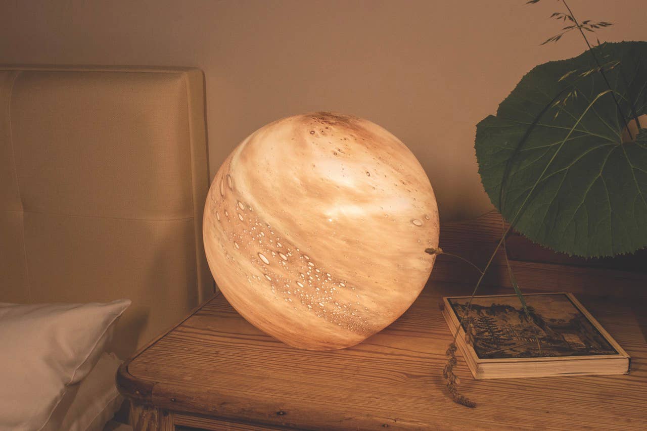 L. GLOW Home - Wholesale Accent/Desk Lamp - Jupiter Pink Round Glass Lamp 28cm5