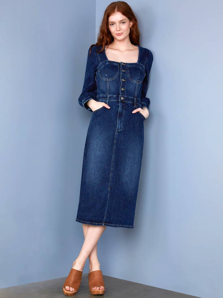 Robe mi-longue en jean à corset pour la vente par WASH LAB